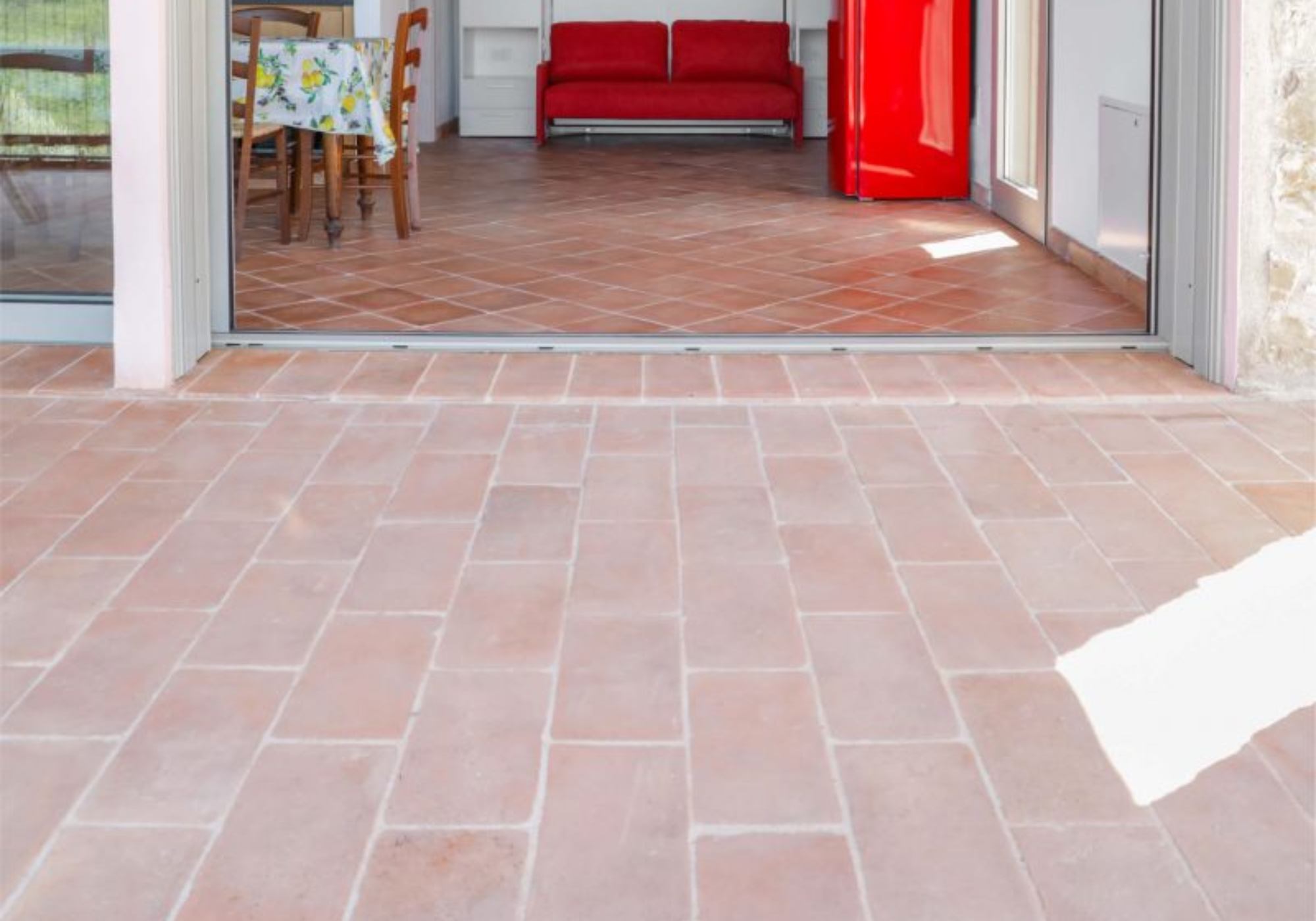 pavimento esterno pianelle rosa