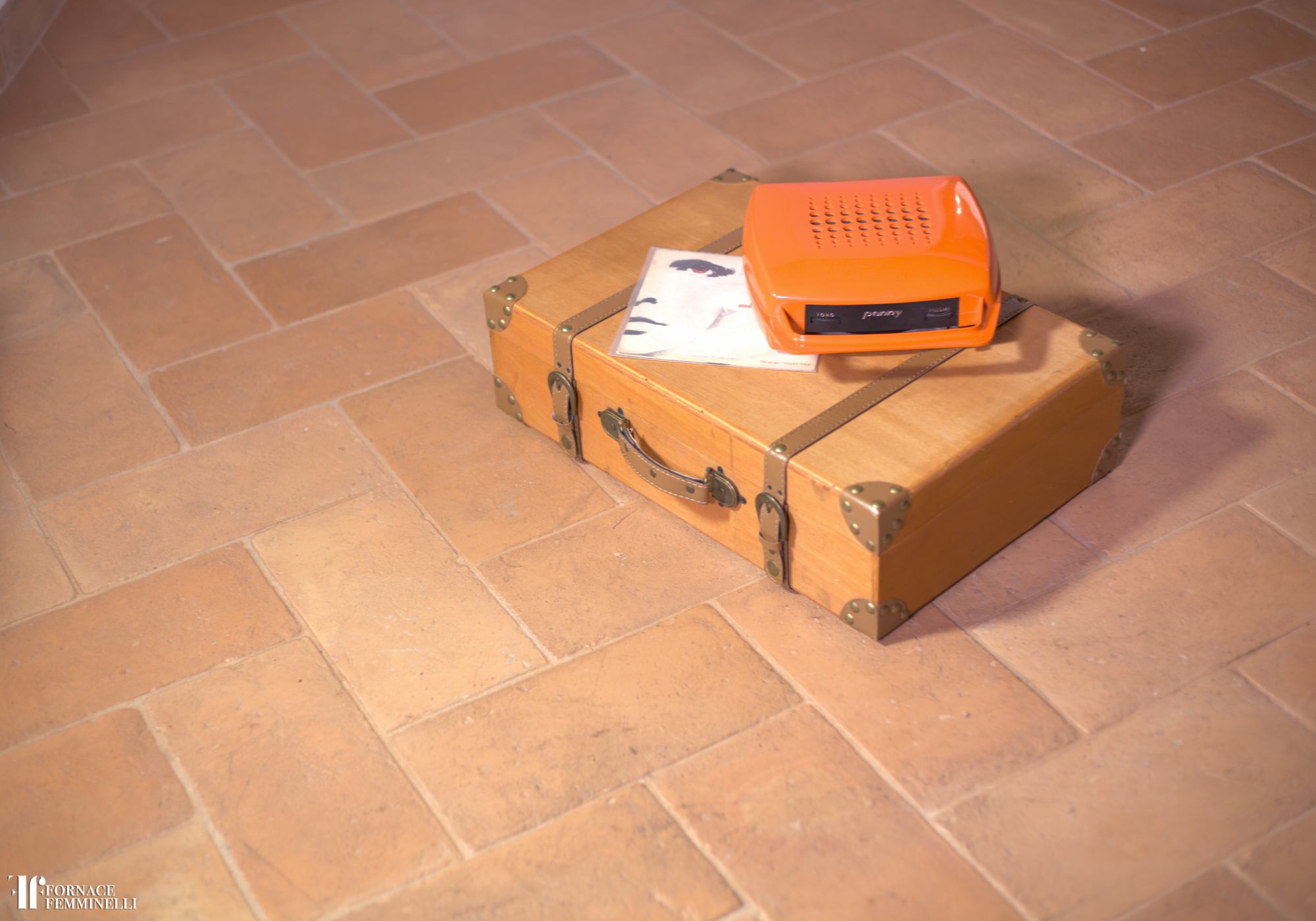 pavimento realizzato con pianella 15 x 30 cm aticato rosato