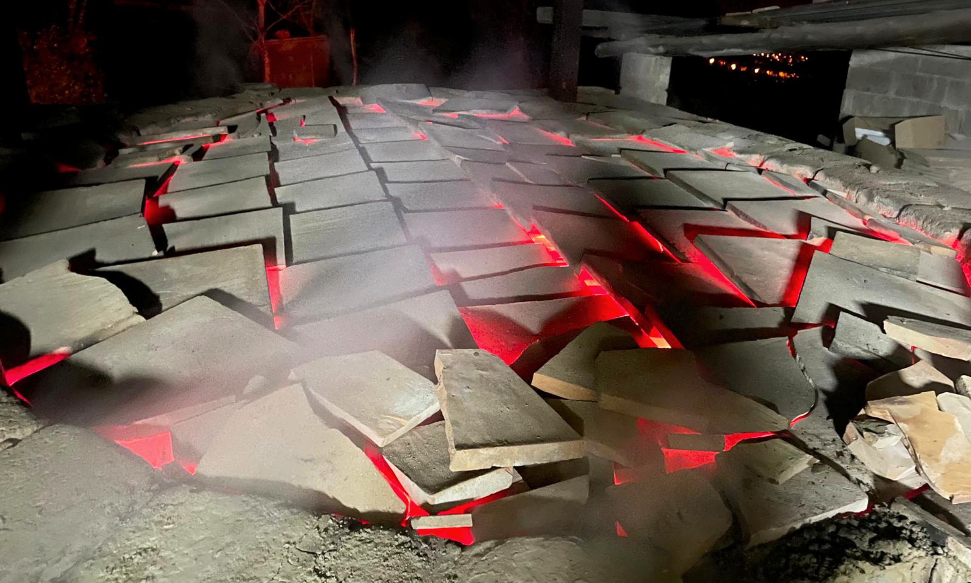 fuoco del forno tradizionale a legna