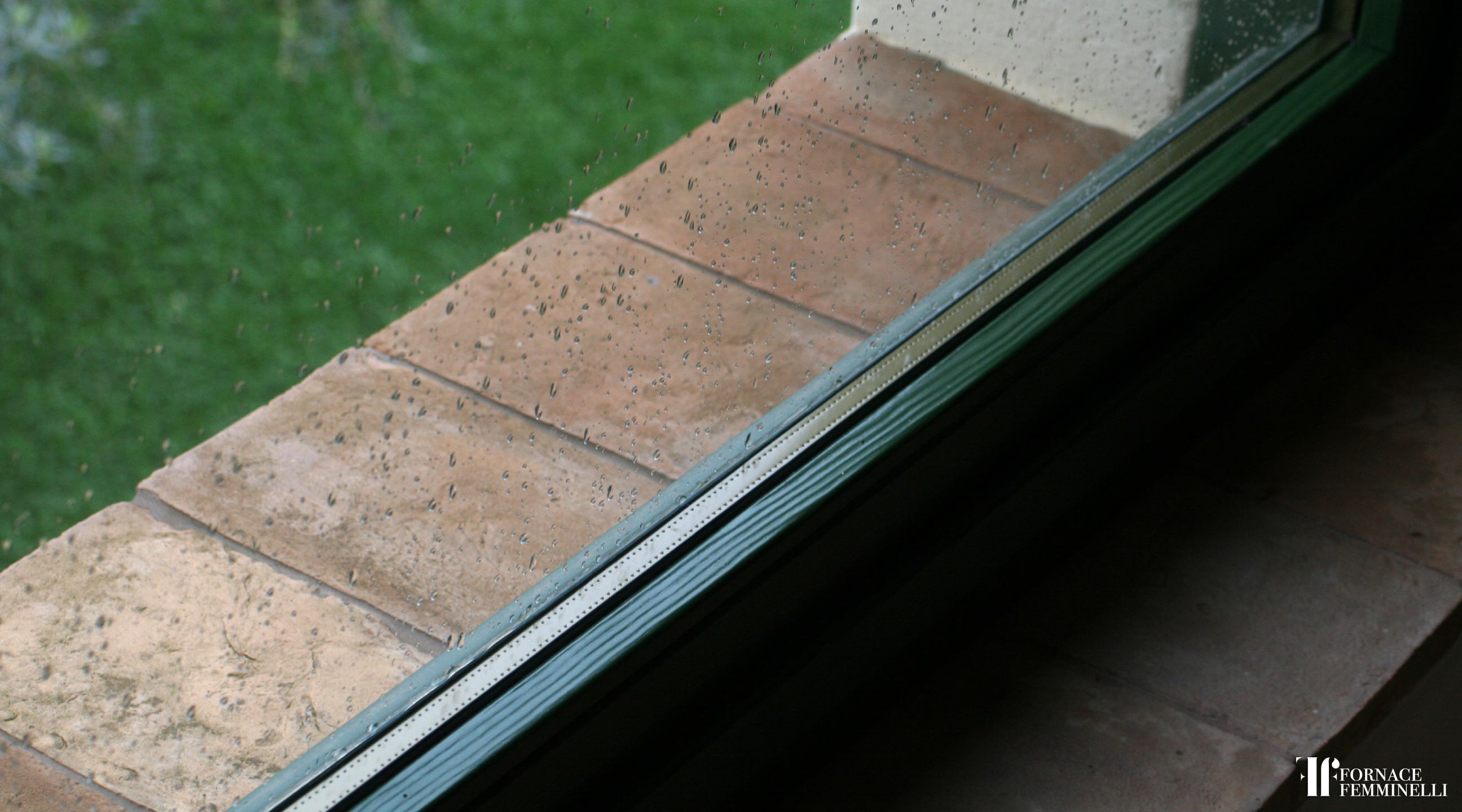 rivestimento finestra mattoni fatti a mano